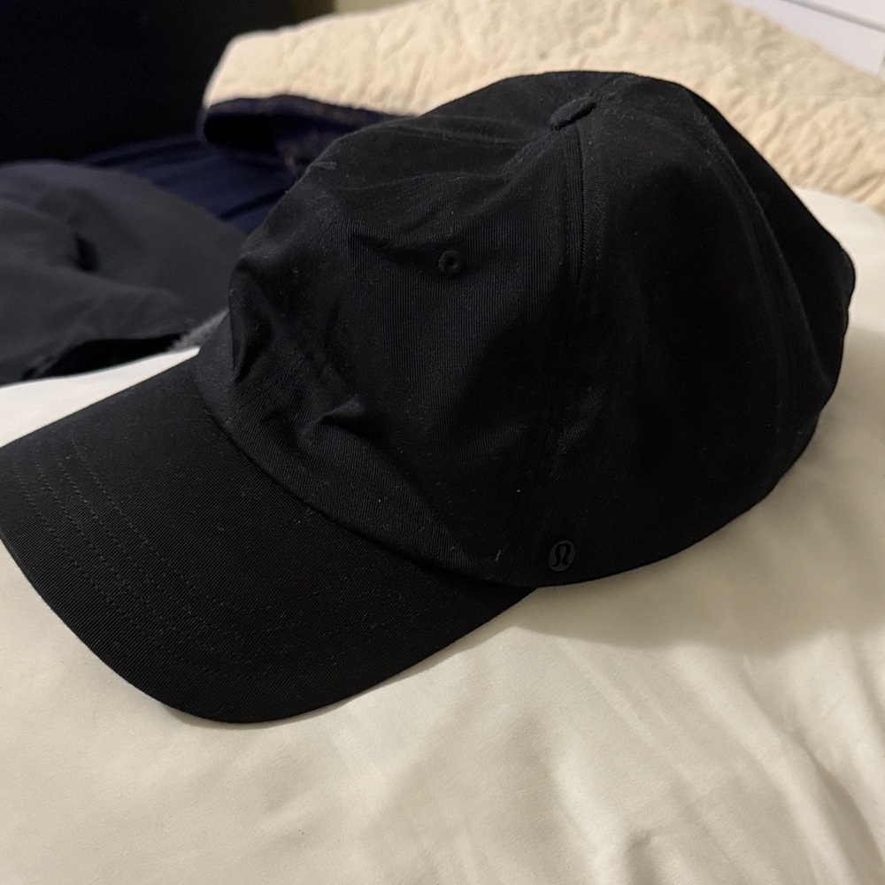 Lululemon adjustable cap black